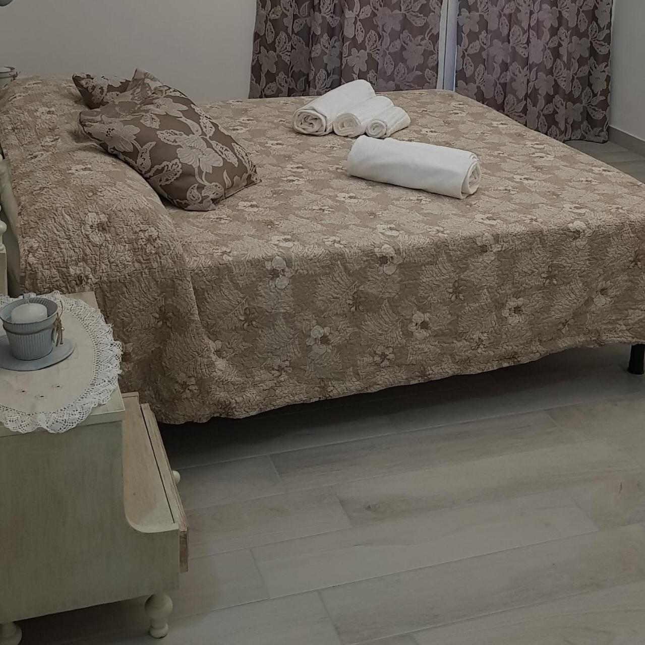 Quarantotto B&B Раффа Экстерьер фото